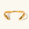 Audrina — współczesna złota bransoletka bangle