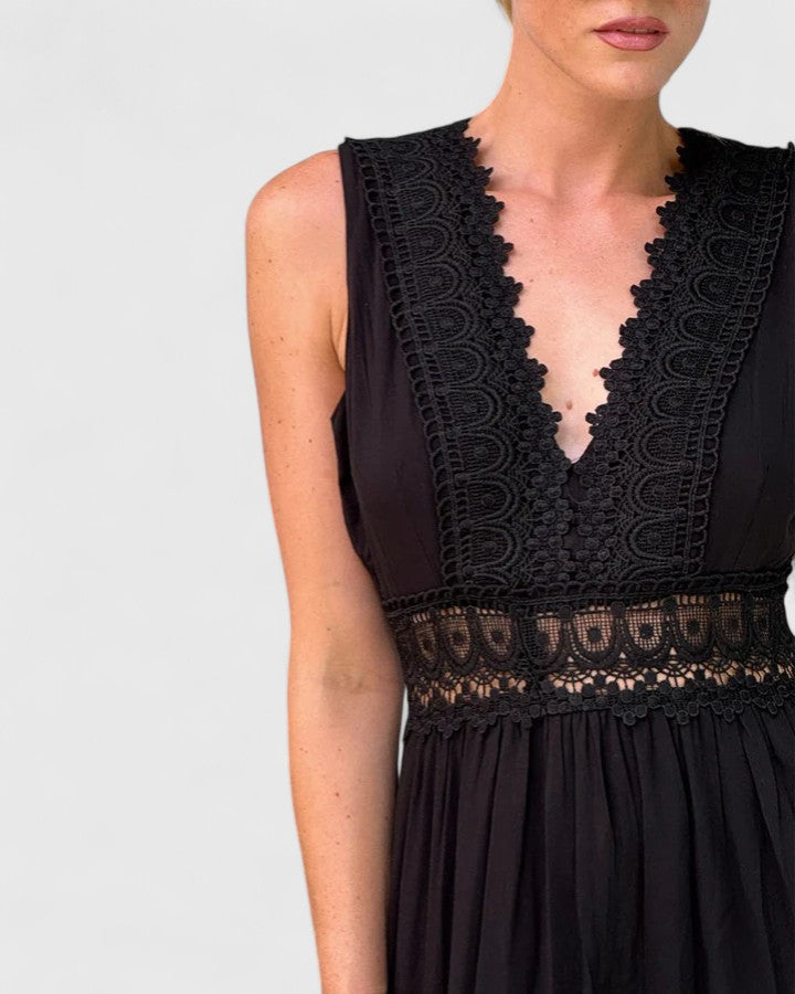 Tytuł po usunięciu symbolu ™:

Alena | Elegancka sukienka midi