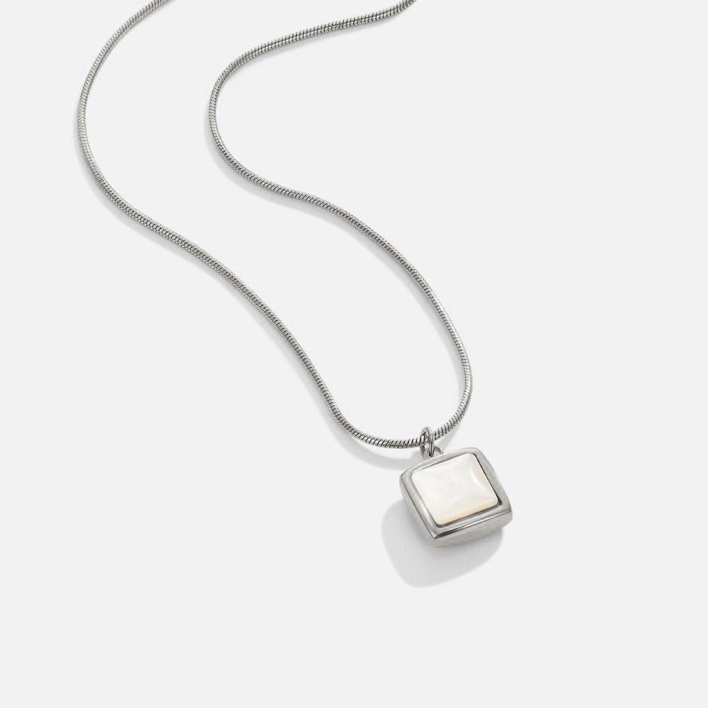 Naszyjnik z zawieszką Riva Moonstone